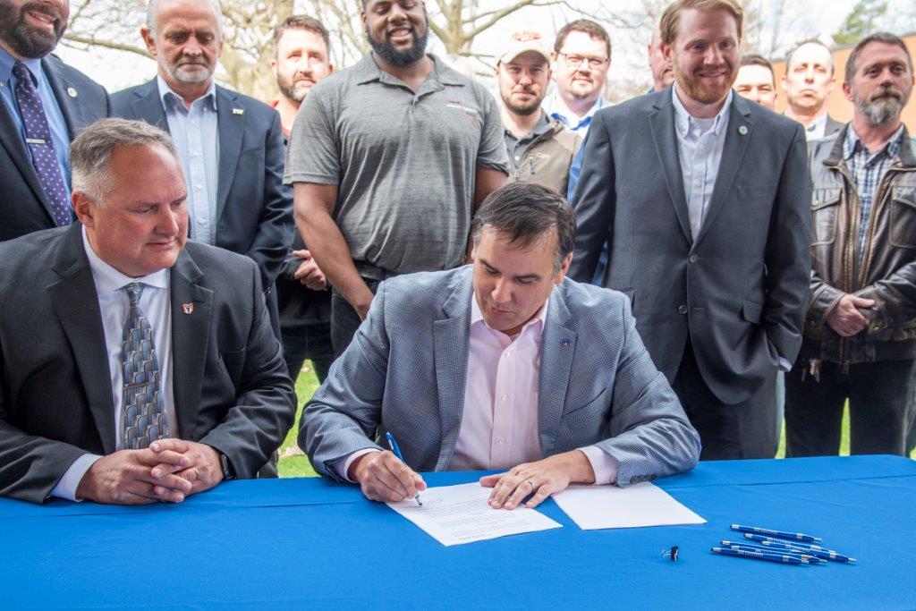 City of Columbus Signs Community Benefits Agreement for Linden Park